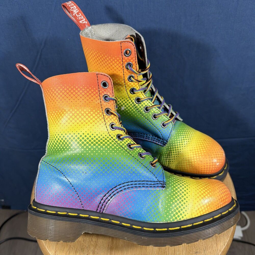 Doc Martens Rainbow Pascal Pride Combat Boots US Men 5 US Ladies 6